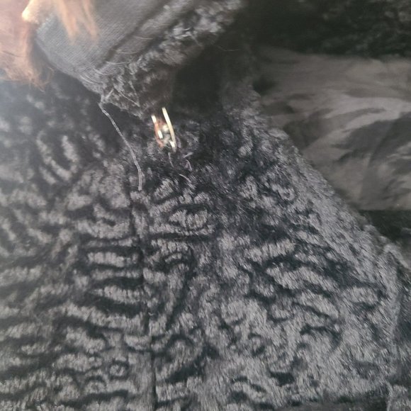 Vintage Black Coat with Fur Collar Granny Chic - Picture 8 of 12